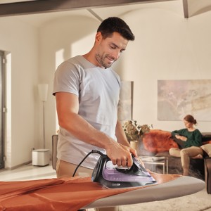 Braun Steam Iron 3100 Watts, iCare Technology, FreeGlide 3D, Vertical Steamer, Descaling Reminder, 70% Energy Saving, Auto Off - SI 9661 Violet