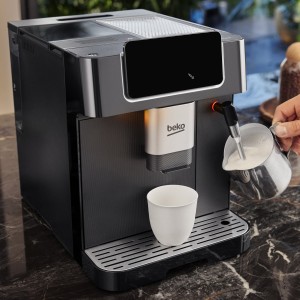 Beko CaffeExperto Bean to Cup Coffee Espresso Machine - 19 Bar Pressure, 5 Pre-Set options, Touch Screen, 2L Capacity, 2 Nozzles & Milk Frother, Cup Warmer - CEG7302B