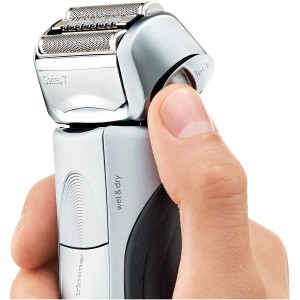 Braun Series 7 7899cc Electric Wet & Dry Foil Shaver With Clean & Charge Station
